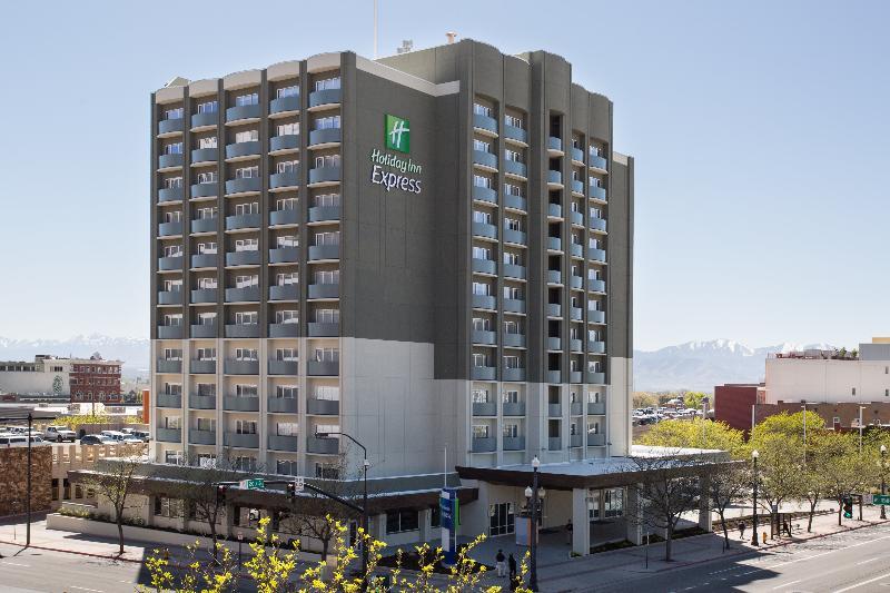 Holiday Inn Express & Suites - Dayton Southwest By Ihg Exterior foto
